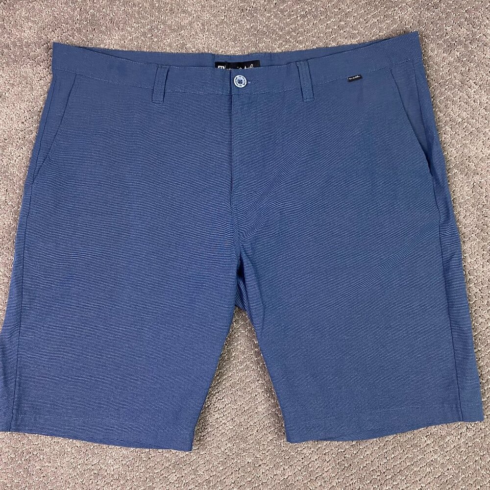 Travis Mathew Beck Shorts Men's 42 Blue Stretch golf